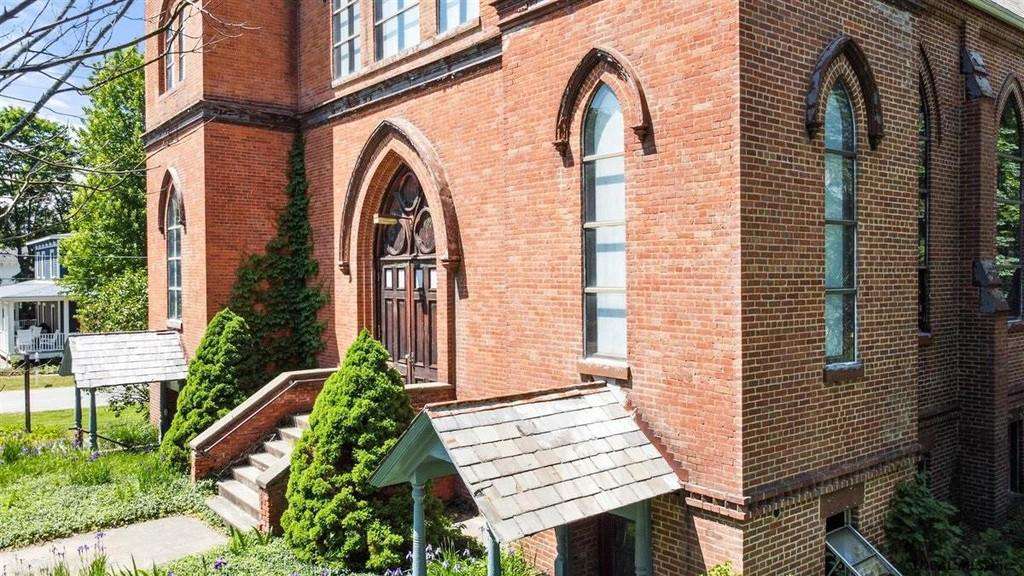 1889 Church in Valley Falls, NY Old House Dreams