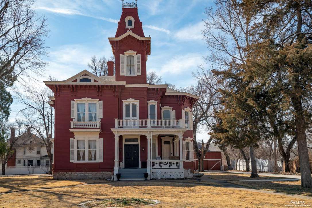 c. 1884 Italianate in Salina, KS Old House Dreams