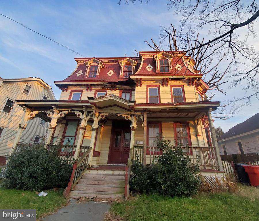 Second Empire houses for sale. Old House Dreams