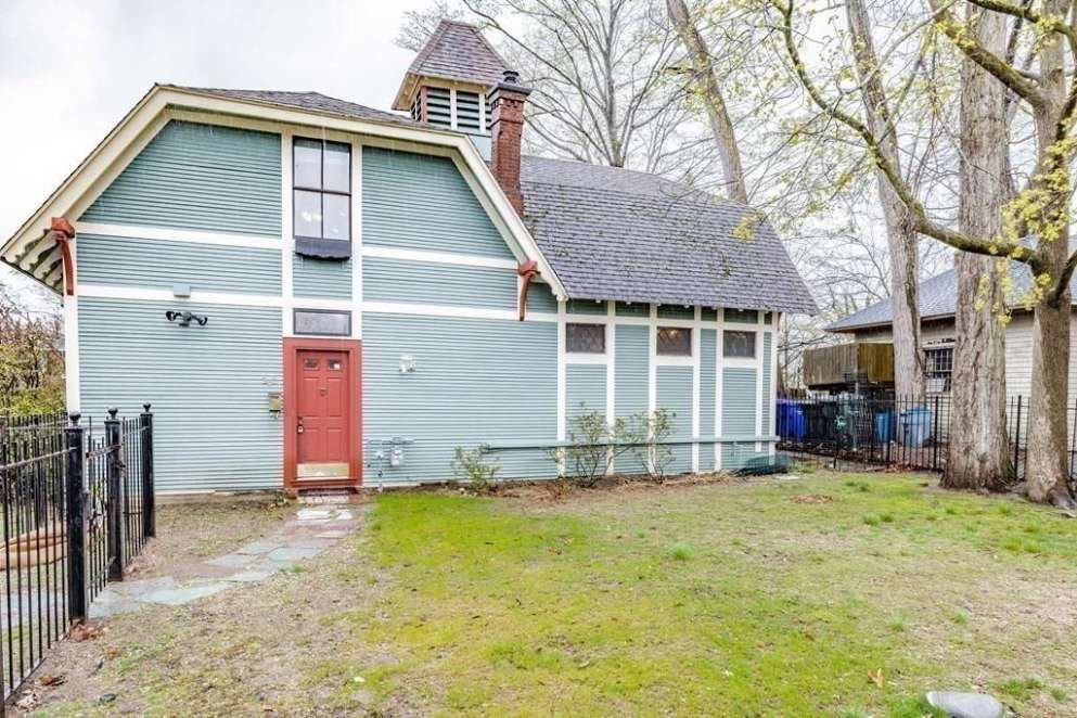 Carriage House in Springfield, MA Old House Dreams