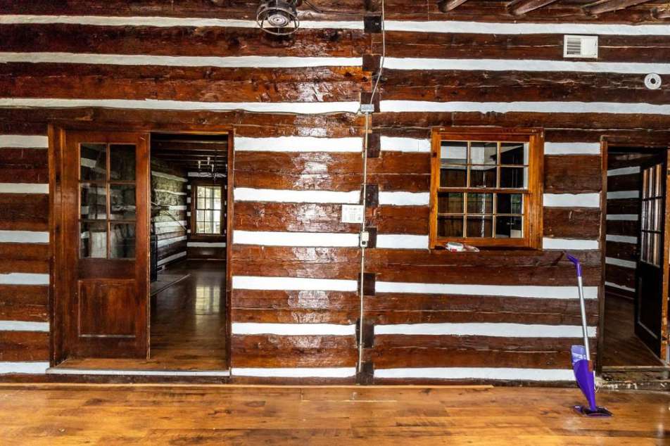 1934 Log Cabin in Morristown, TN Old House Dreams