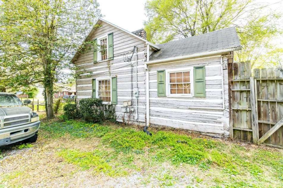 1934 Log Cabin in Morristown, TN Old House Dreams