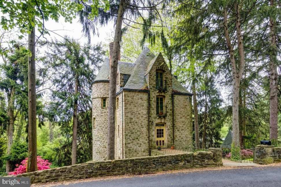 French Eclectic houses for sale. Old House Dreams