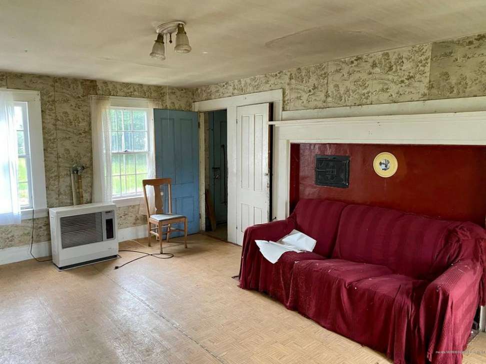 Hollis Center, ME Old House Dreams