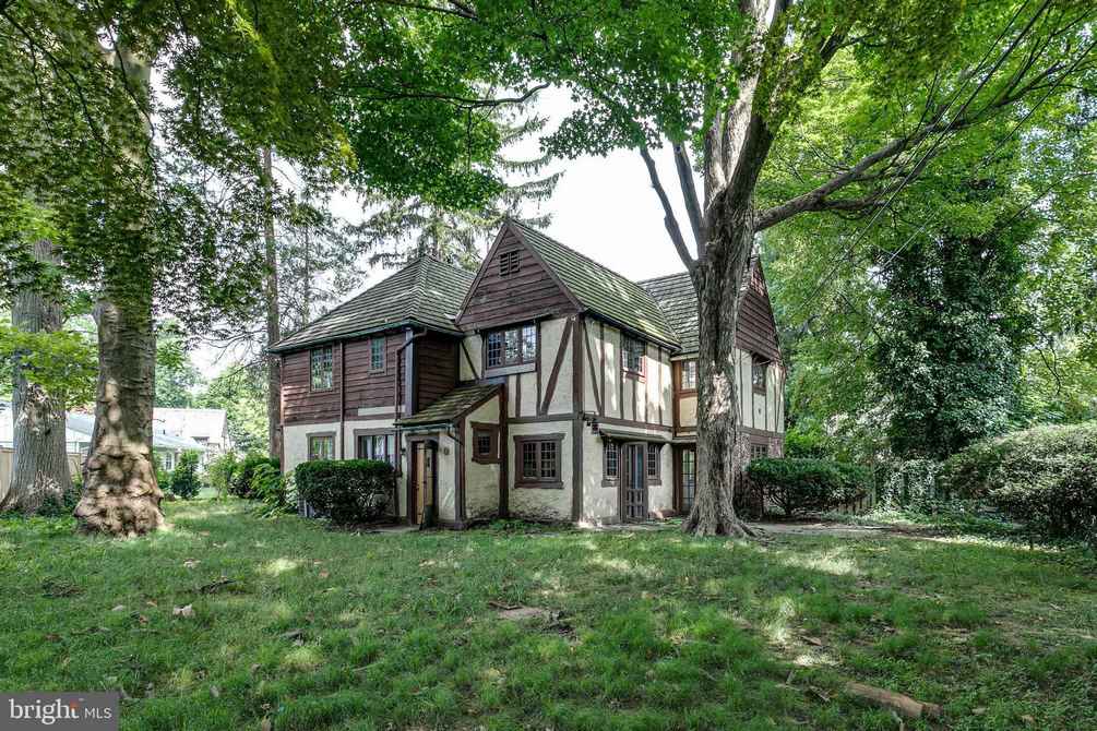 1924 Tudor Revival in Wynnewood, PA Old House Dreams