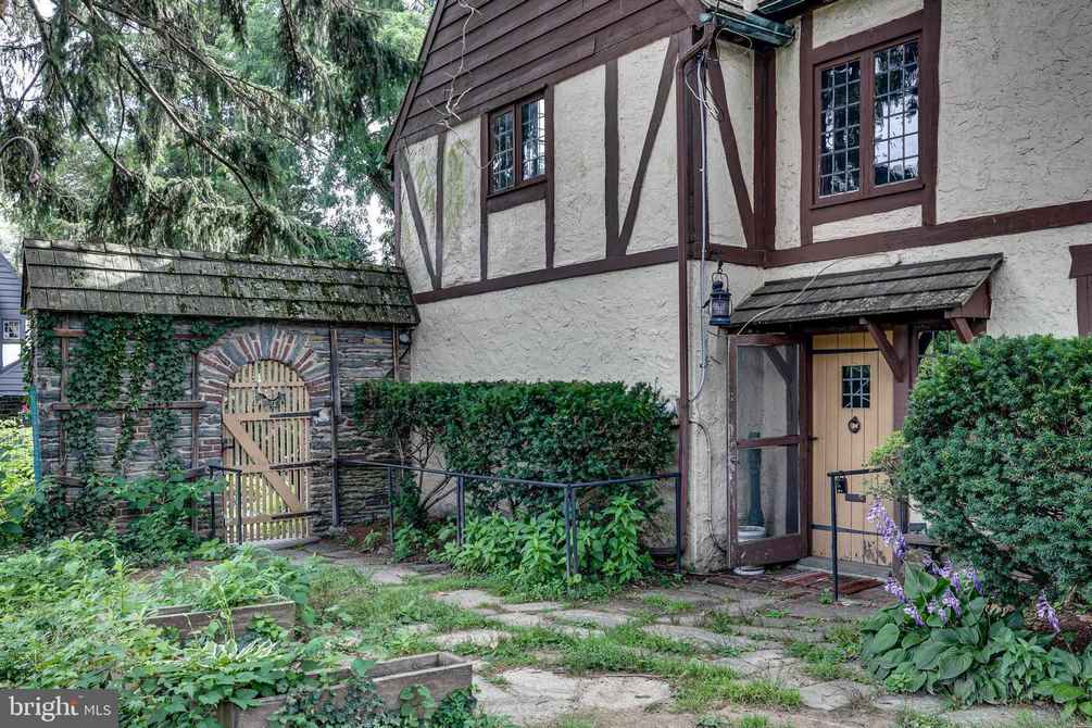 1924 Tudor Revival in Wynnewood, PA Old House Dreams