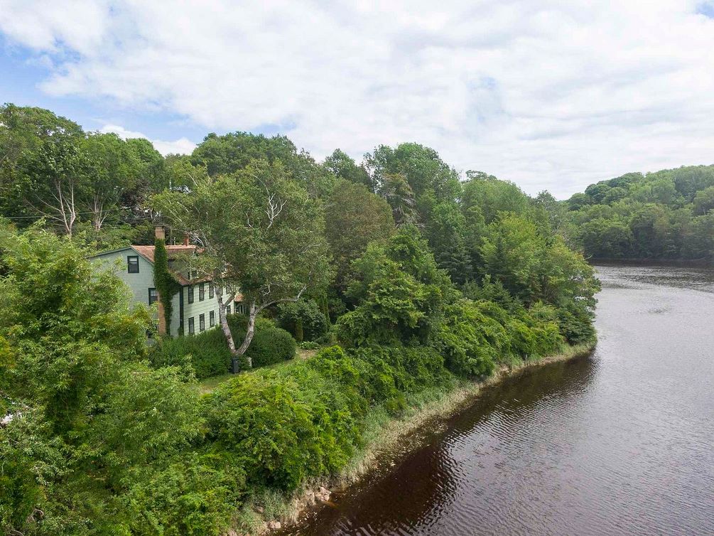 c. 1851 Bear River, Nova Scotia Old House Dreams