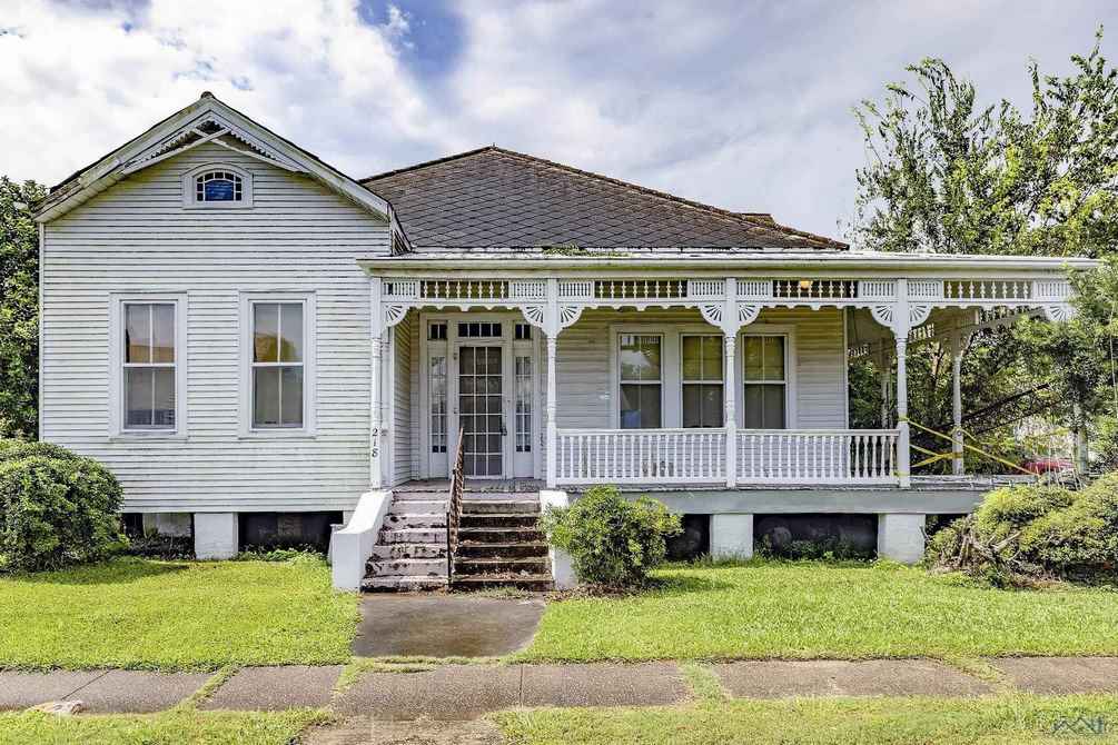 Napoleonville, LA Old House Dreams