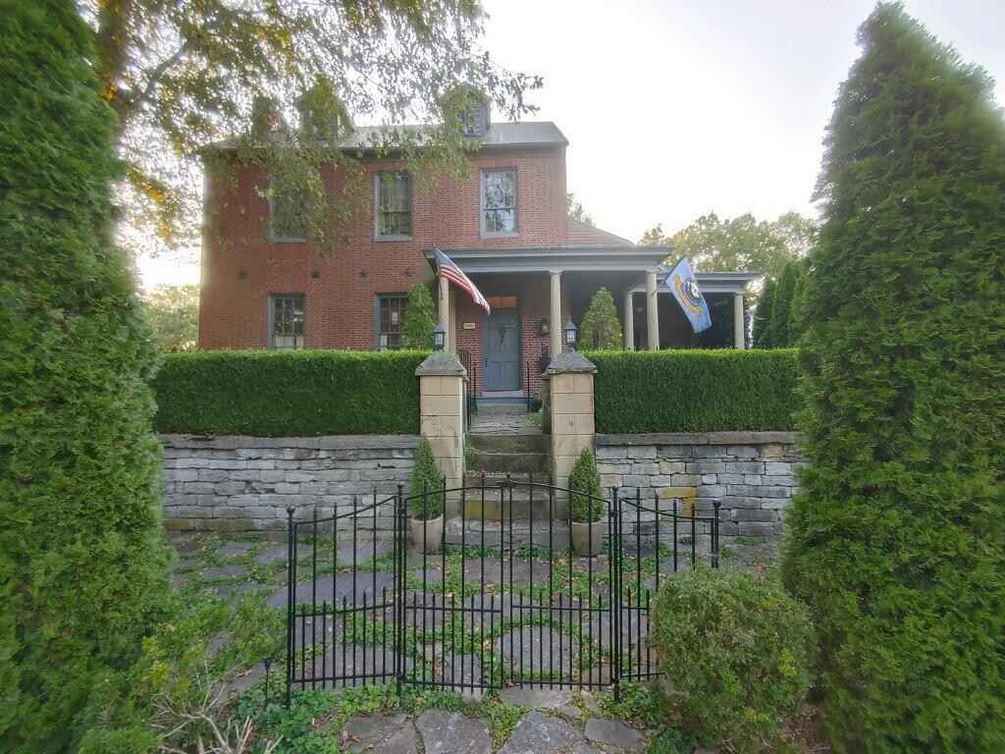 1835 – Mayslick, KY