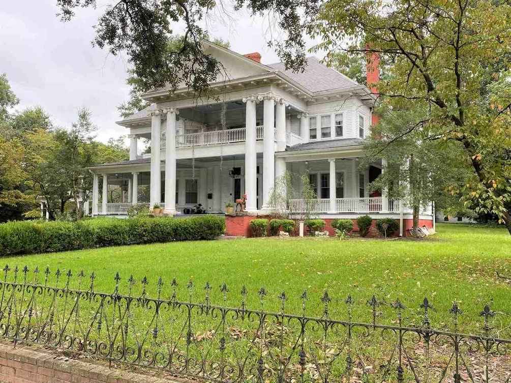 1906 Classical Revival in Hawkinsville, GA Old House Dreams