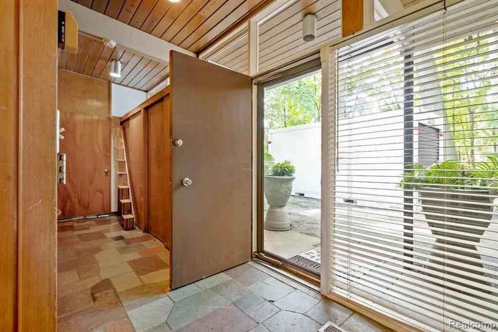 1956 Contemporary in Southfield, MI Old House Dreams