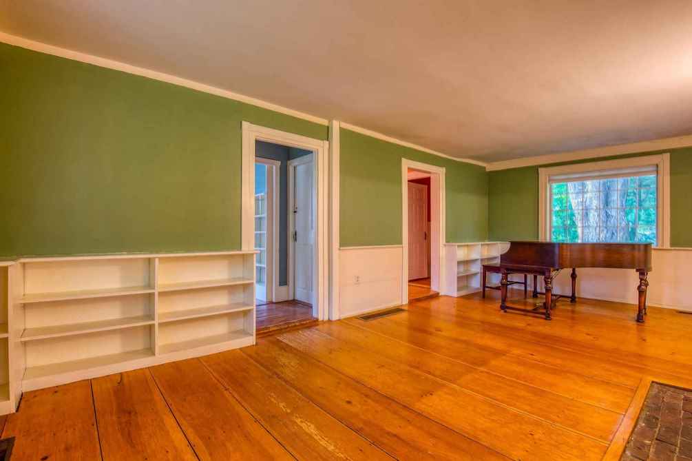 Rumney, NH Old House Dreams