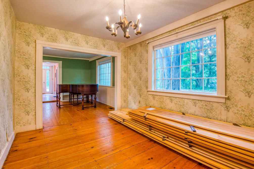 Rumney, NH Old House Dreams