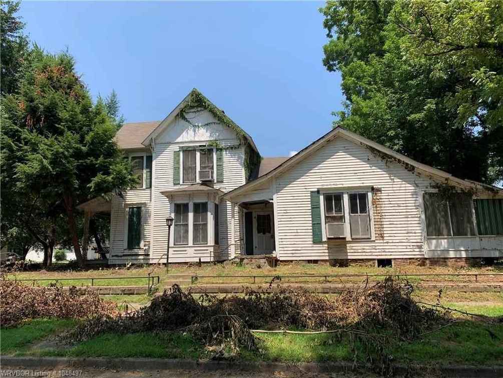 Van Buren, AR Old House Dreams