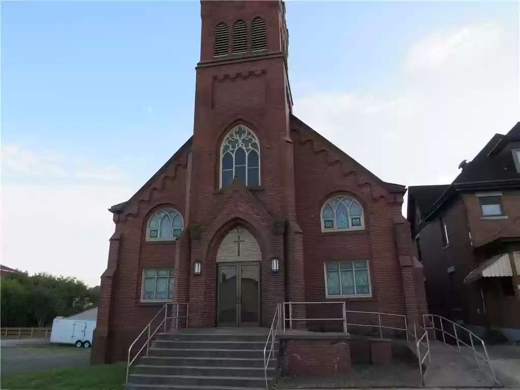 Church in Natrona Heights, PA Old House Dreams