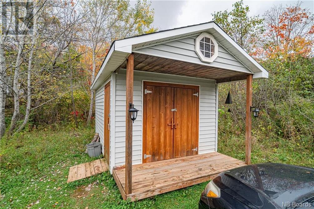 Kingsclear, New Brunswick Old House Dreams
