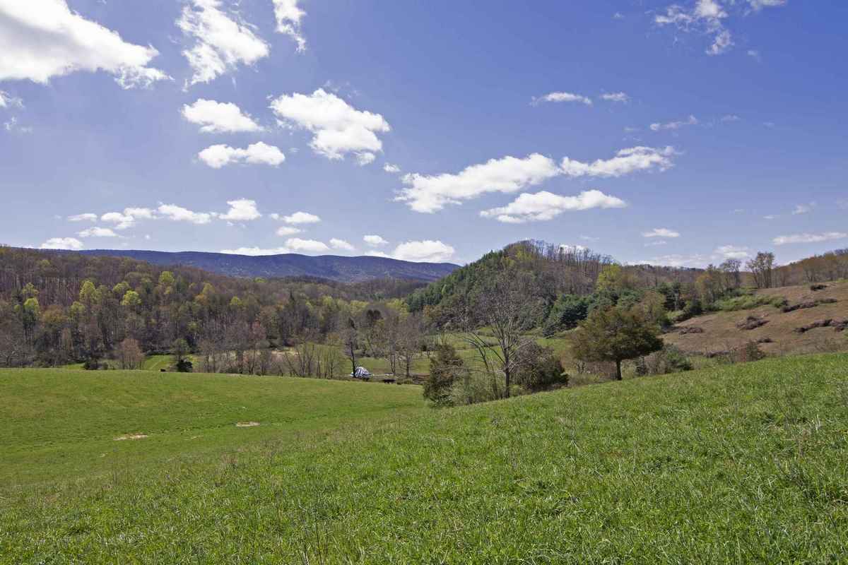 Lindside, WV Old House Dreams