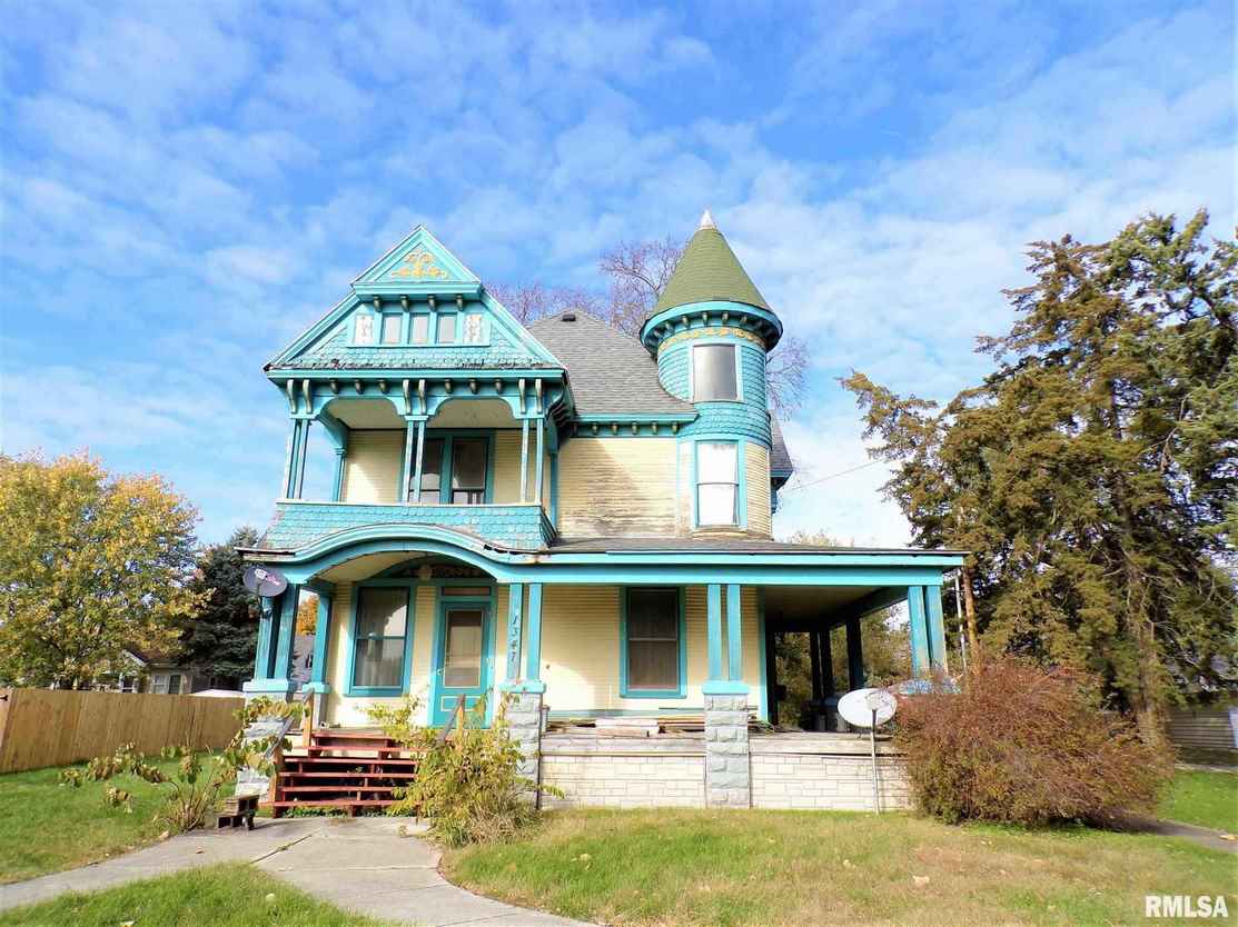 1886 Queen Anne in Galesburg, IL Old House Dreams