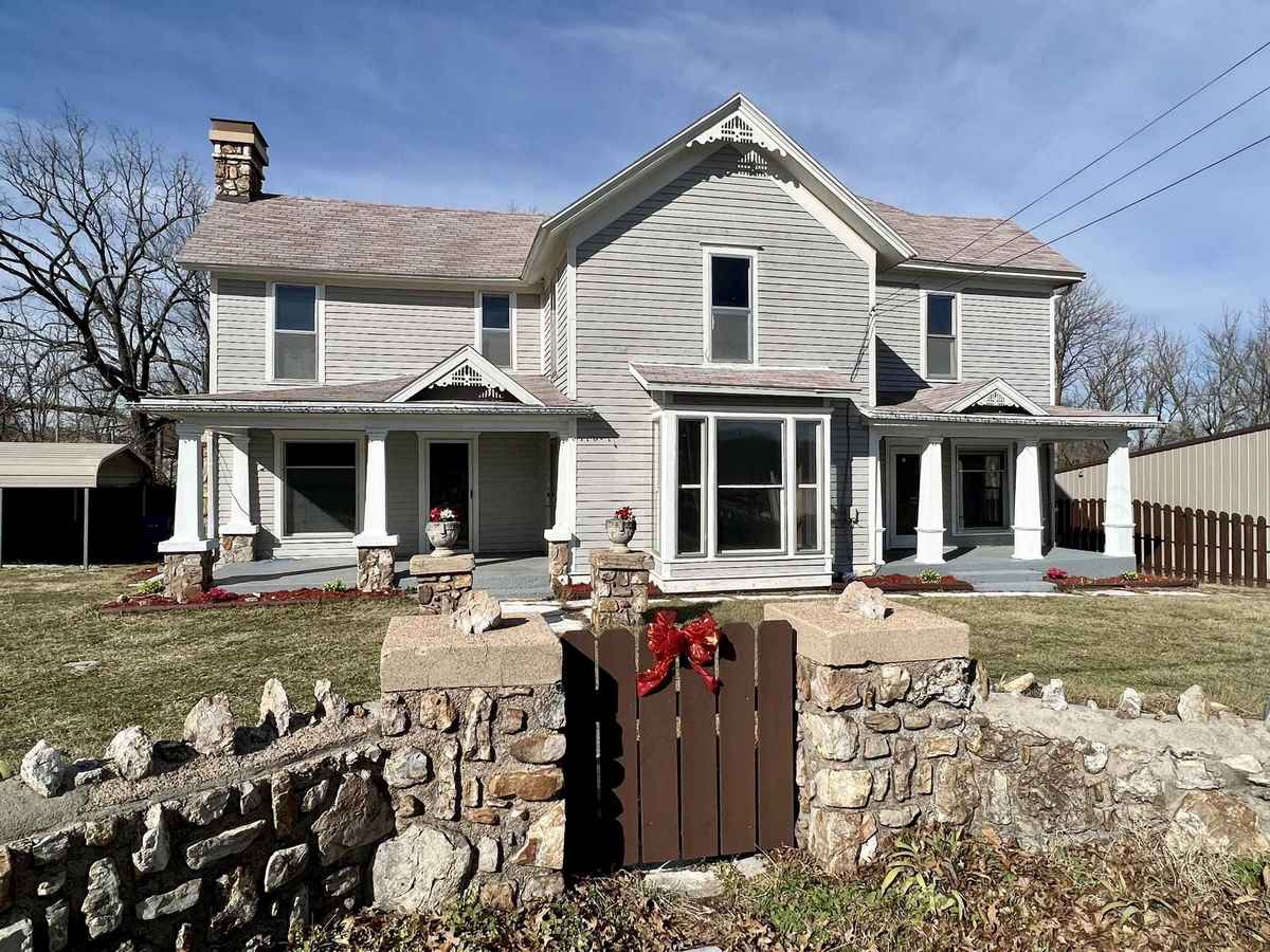 Old House Dreams Page 118 Specially selected historic & old homes