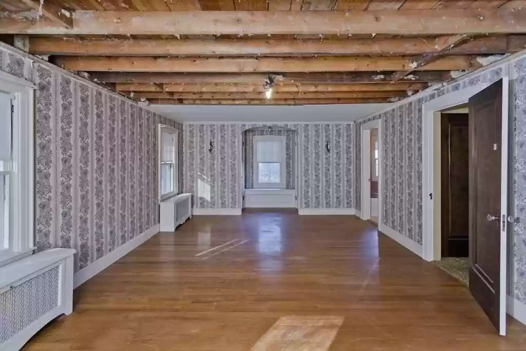 1927 Holyoke, MA Old House Dreams