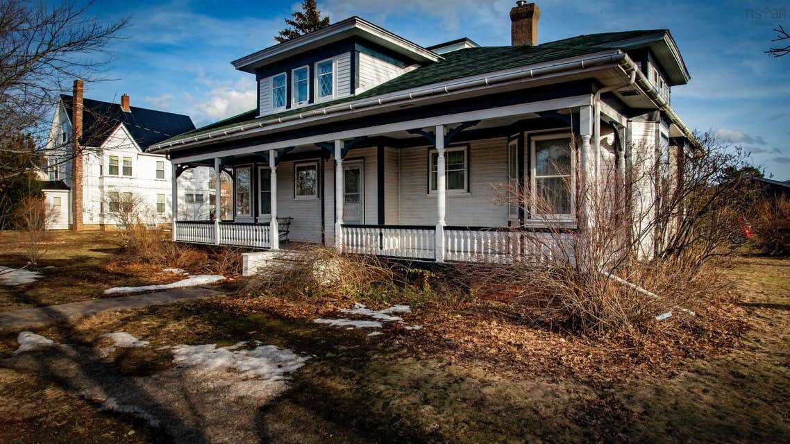 1913 in Middleton, Nova Scotia Old House Dreams