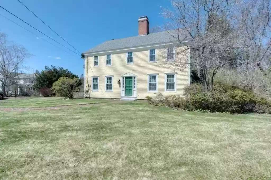 c. 1754 in Shrewsbury, MA Old House Dreams