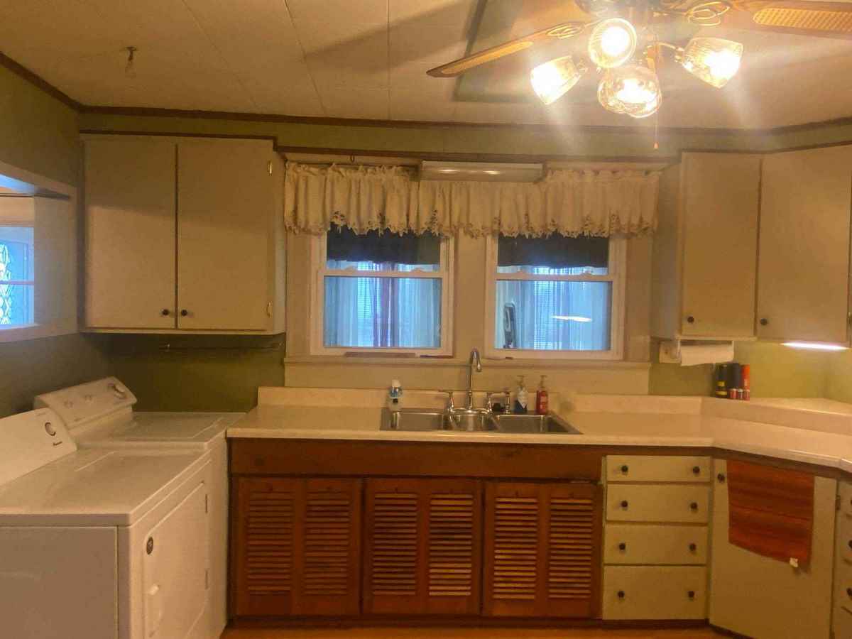 Craftsman in Grant City, MO Old House Dreams