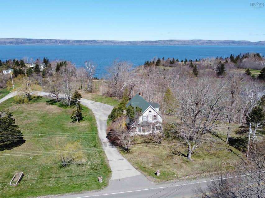 Deep Brook, Nova Scotia Old House Dreams