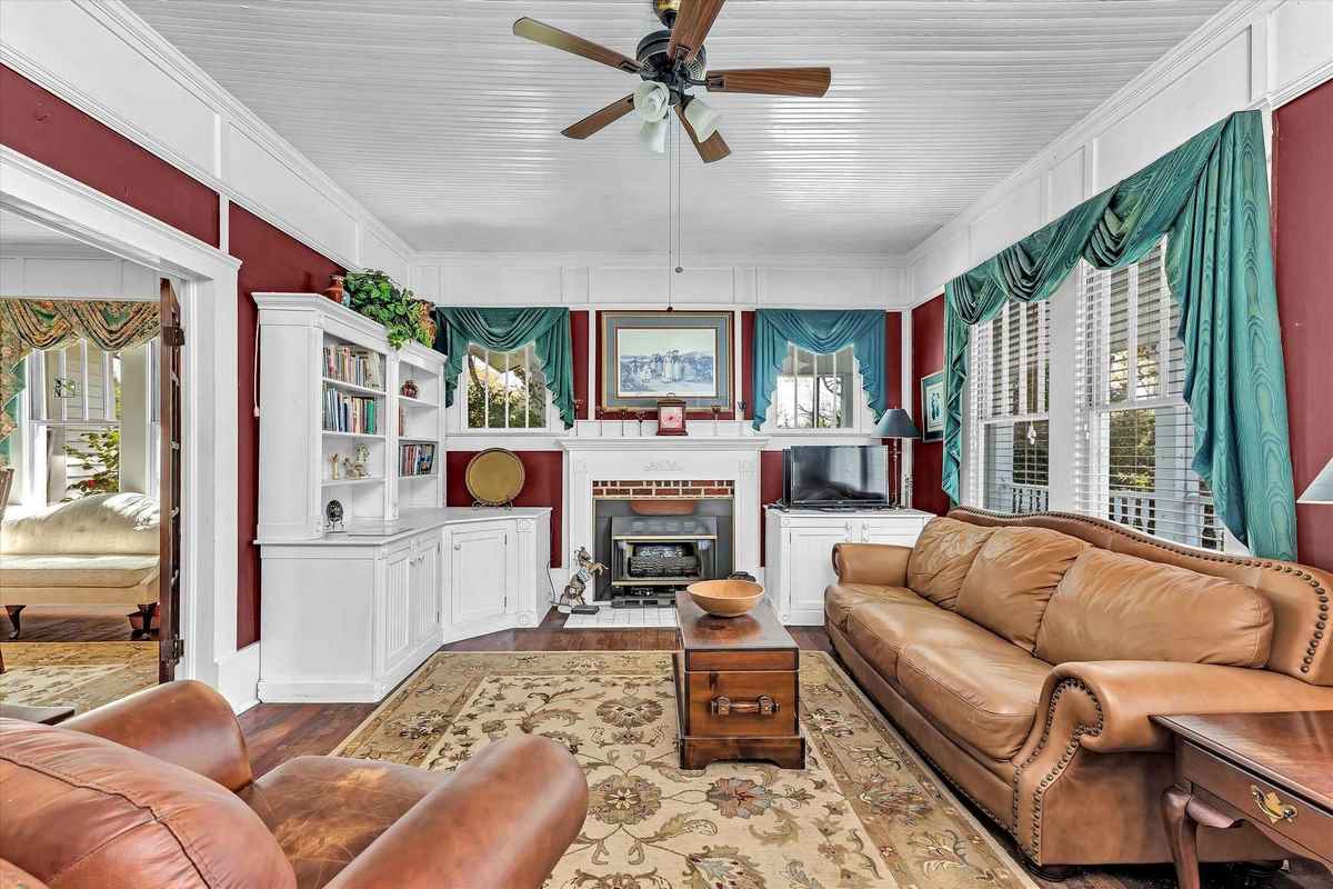 c. 1920 Craftsman in Tignall, GA Old House Dreams