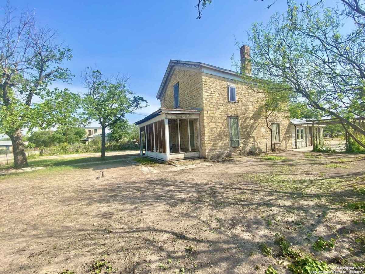 Old houses for sale in TX.   Old House Dreams