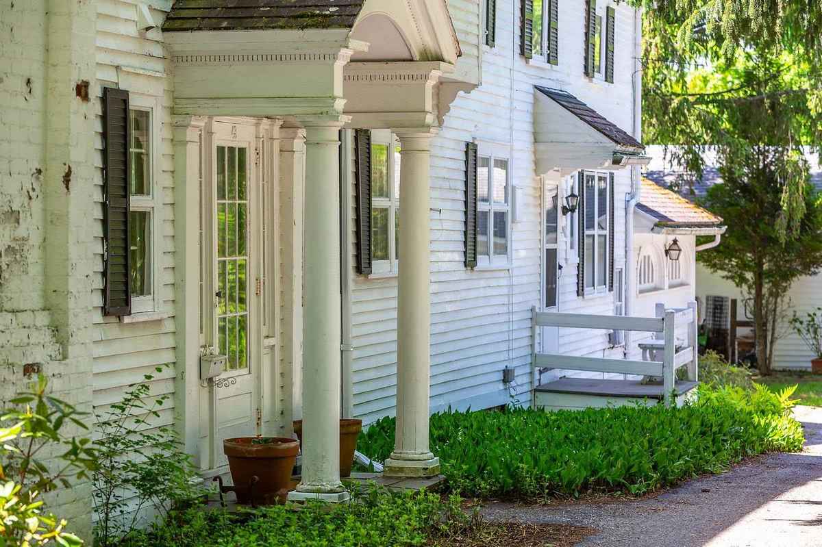 c. 1848 in Bennington, VT Old House Dreams