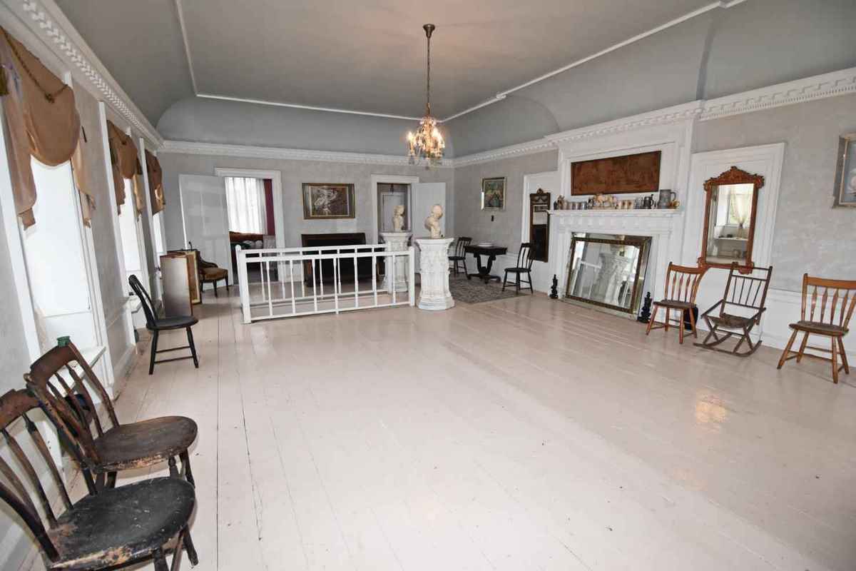 c. 1798 Federal in West Haven, VT Old House Dreams