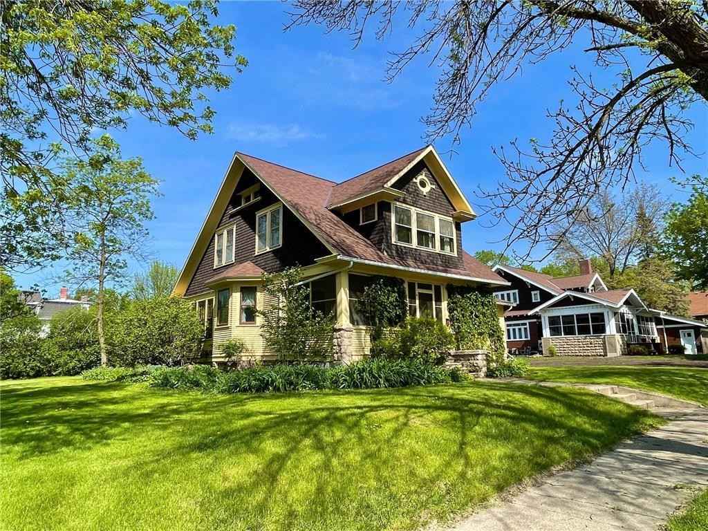 1913 in Springfield, MN - Old House Dreams