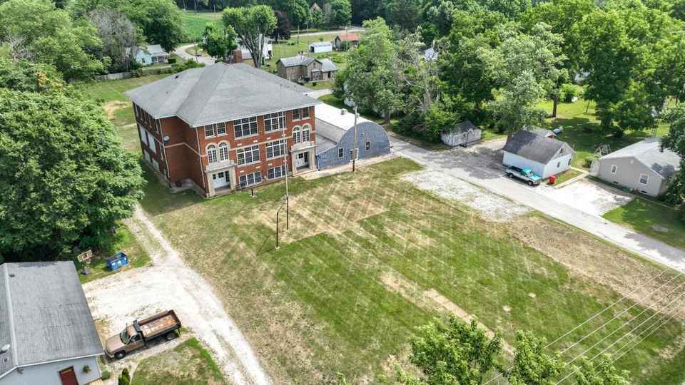 c. 1920 School in Winamac, IN Old House Dreams