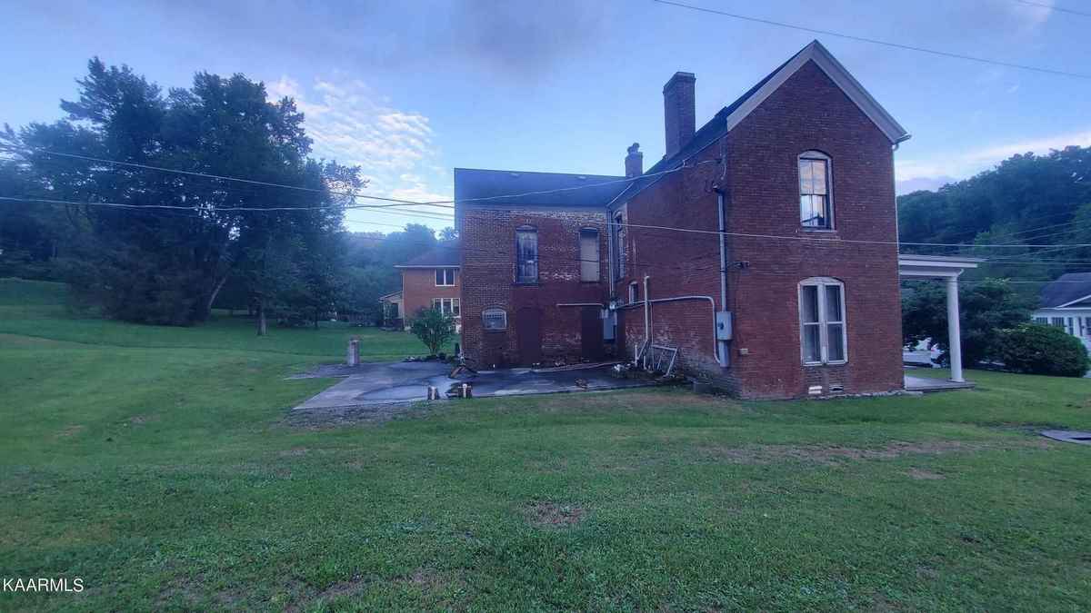 1892 in Cumberland Gap, TN Old House Dreams