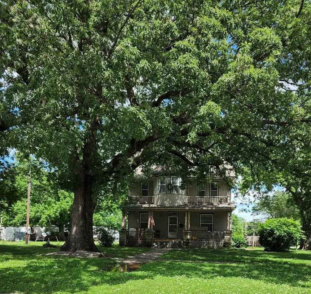 Old House Dreams Page 2 Specially selected historic & old homes for