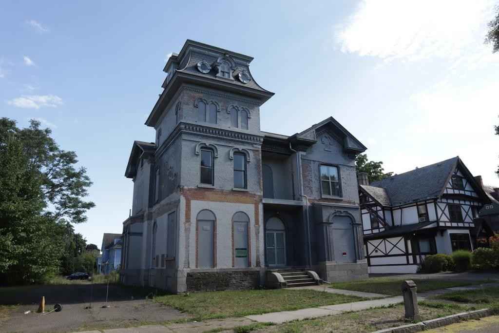 c. 1870 Italianate in Elmira, NY Old House Dreams