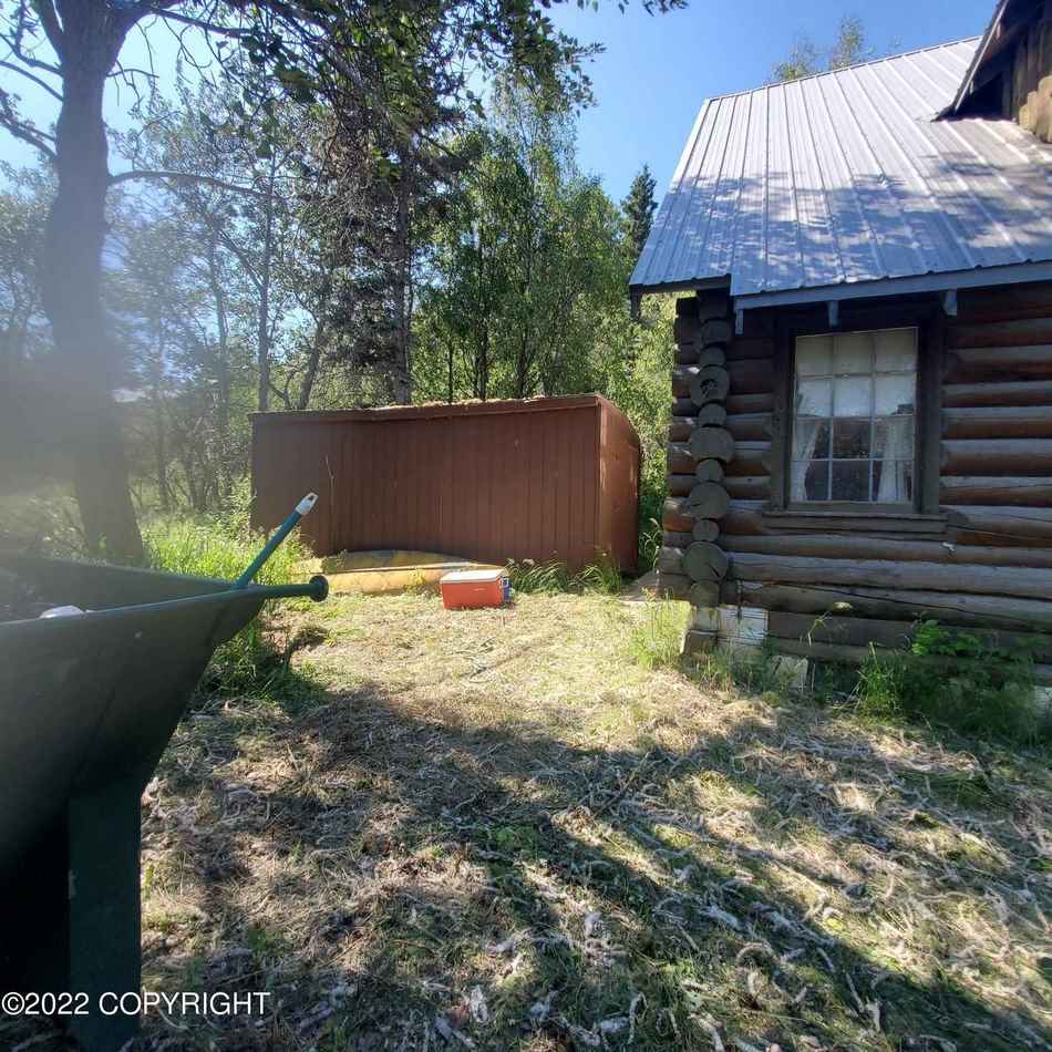 c. 1930 Log Cabin in Chitina, AK Old House Dreams