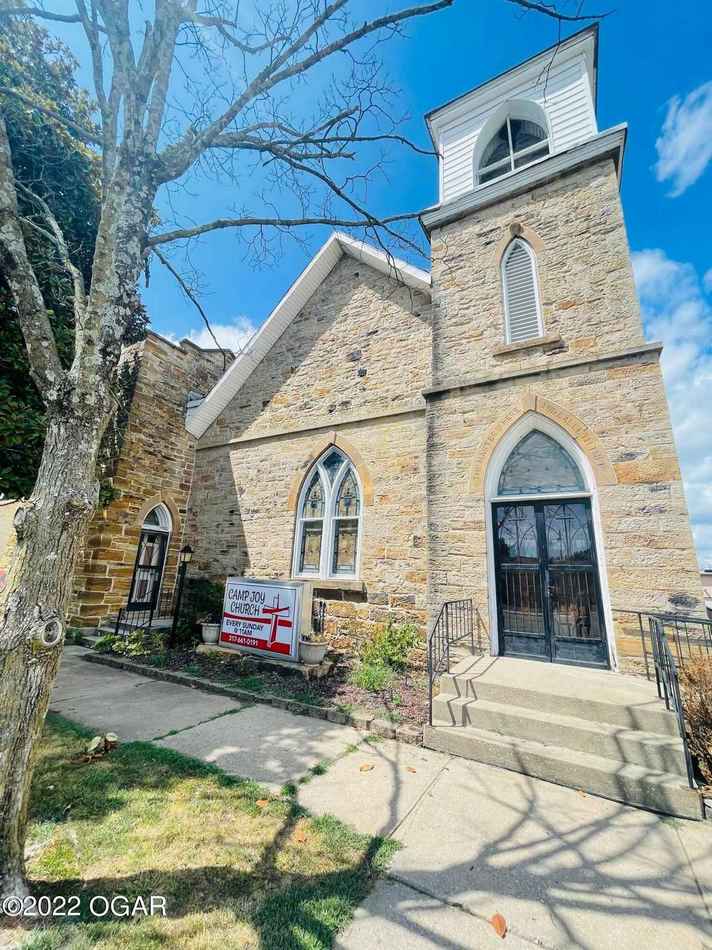 c. 1900 Church in Columbus, KS Old House Dreams