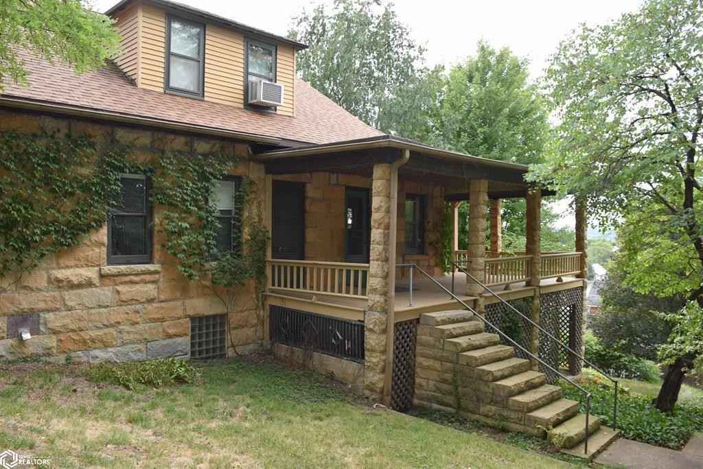 Old houses for sale in IA. Old House Dreams