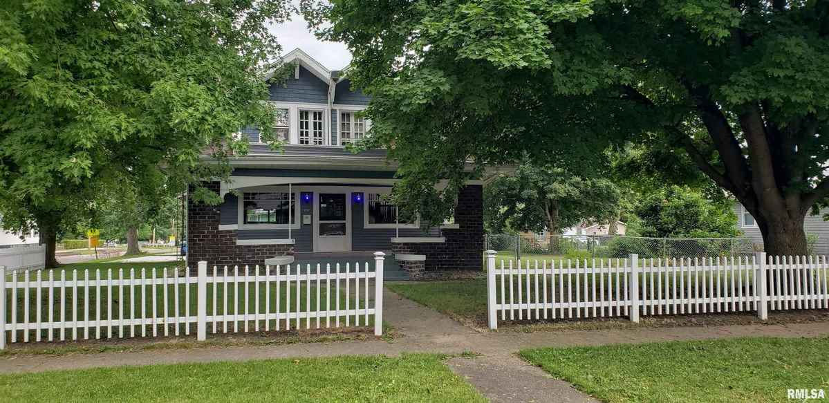 Craftsman in Bushnell, IL Old House Dreams