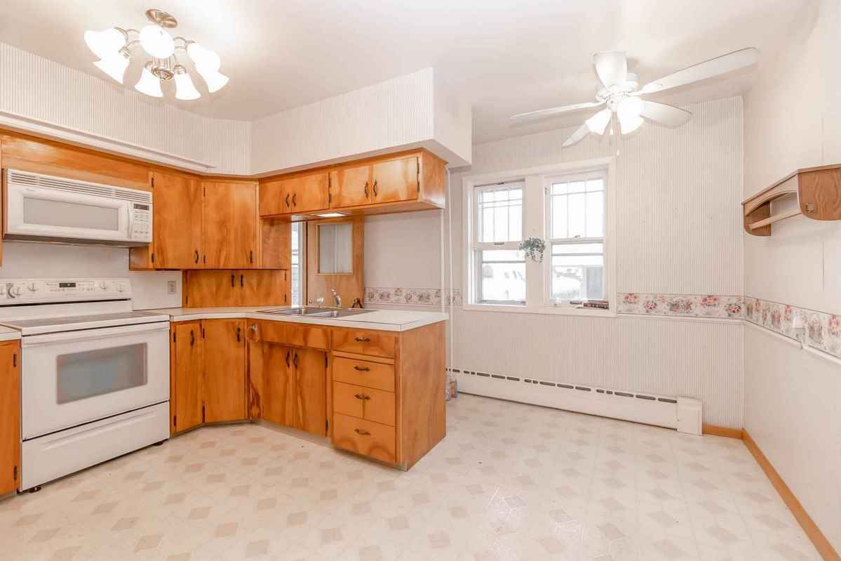 1910 Prairie in Grundy Center, IA Old House Dreams