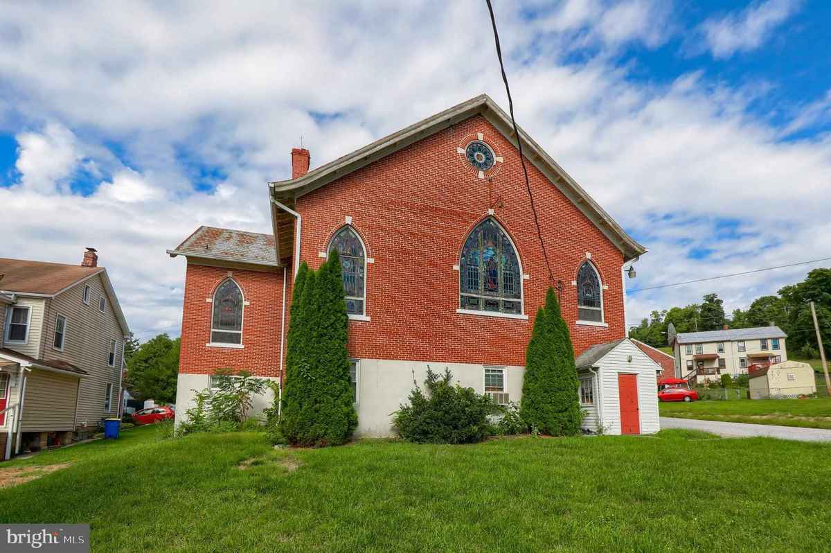 1925 Church in Emigsville, PA Old House Dreams
