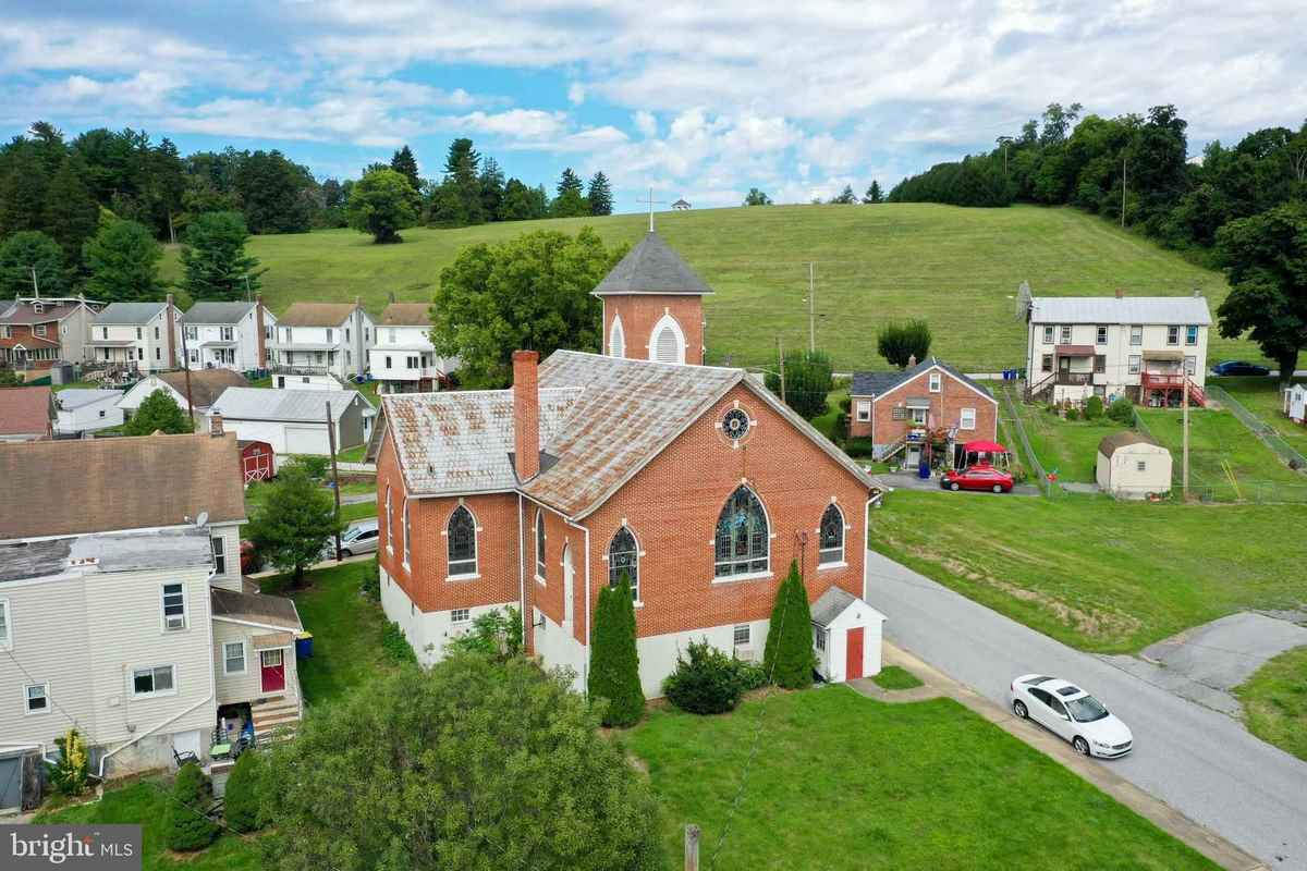 1925 Church in Emigsville, PA Old House Dreams