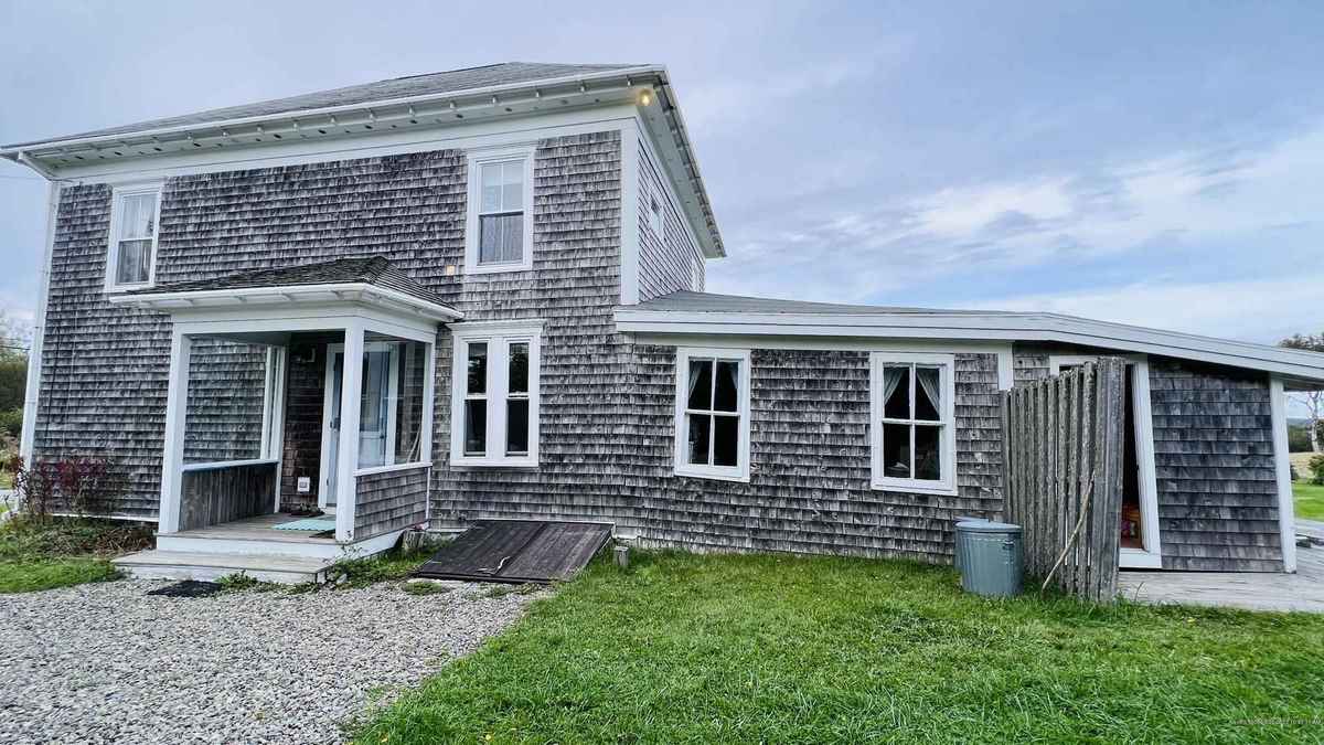 1892 General Store in Lubec, ME Old House Dreams