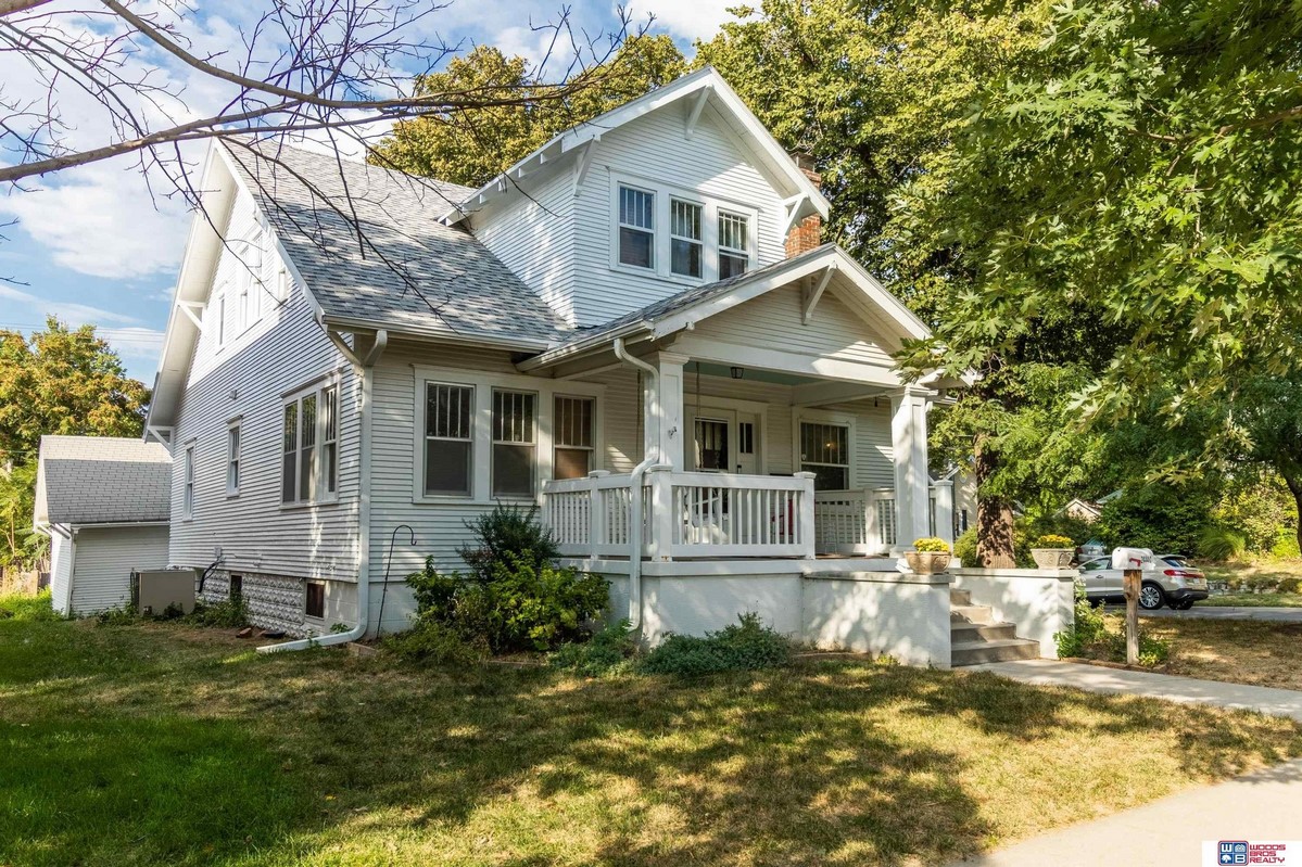 1925 Craftsman in Lincoln, NE Old House Dreams