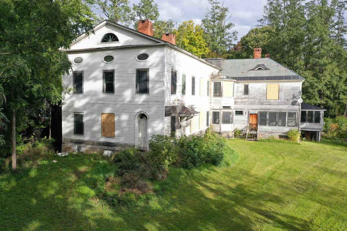 c. 1820 Federal in Middlebury, VT Old House Dreams