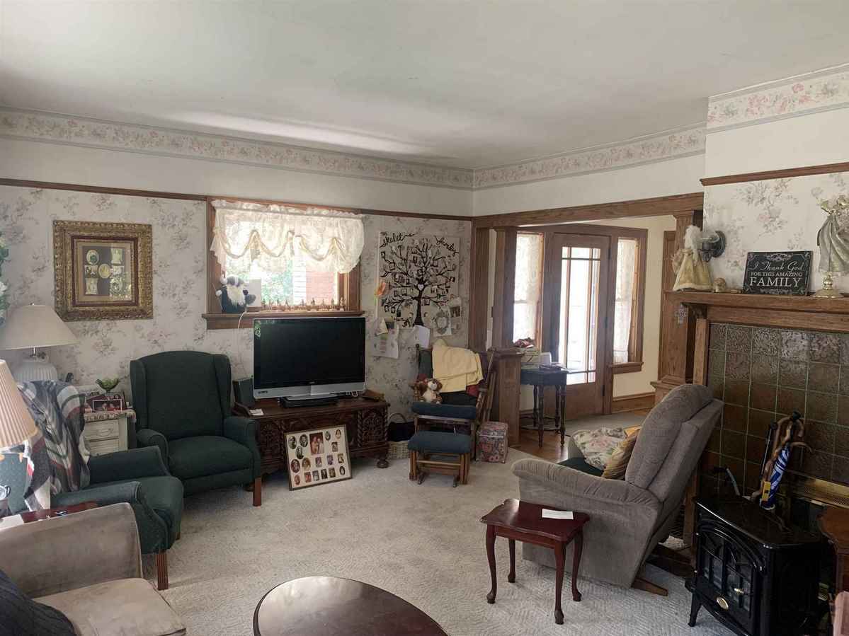 Mount Horeb, WI Old House Dreams