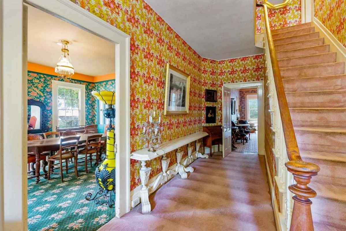 c. 1852 in Watsonville, CA - Old House Dreams