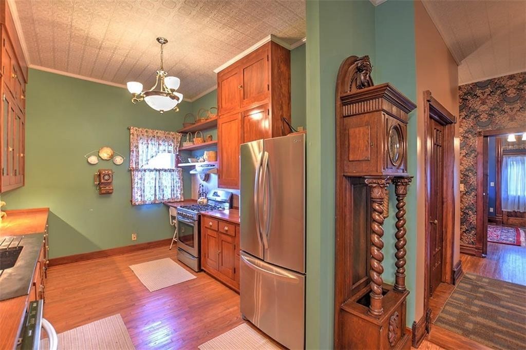 Queen Anne in Decatur, IL - Old House Dreams